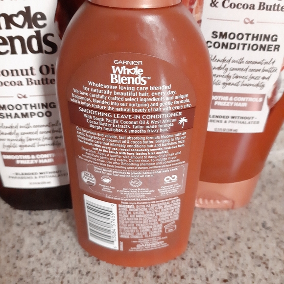 Garnier Whole Blends Coconut Oil & Coconut Butter Haircare Bundle - Picture 12 of 13